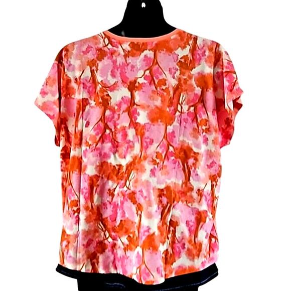 NWOT Isaac Mizrahi Knit Short Sleeve Peach Top with rear floral print size XL - Picture 4 of 7